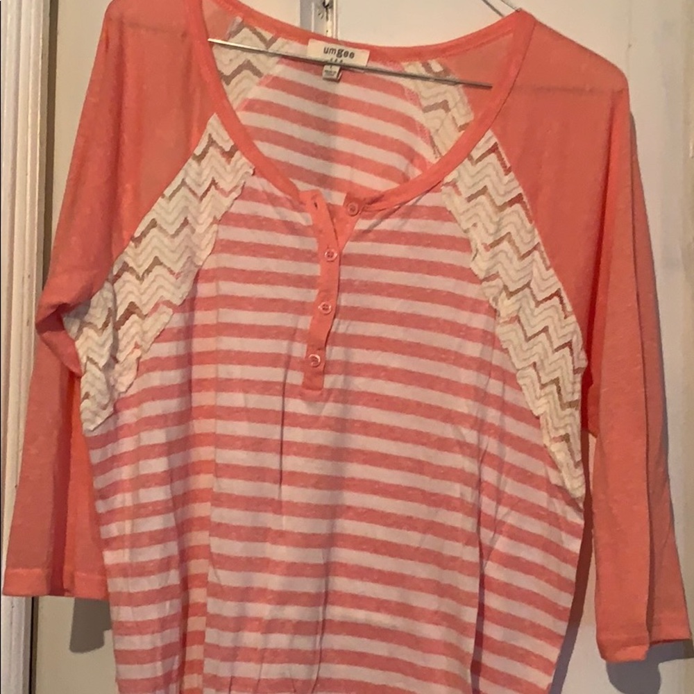 Umgee pink and cream top with lace